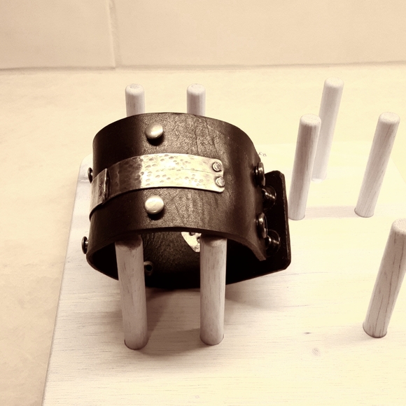 Men's Handcrafted Sterling Silver and Leather Cuff Bracelet - Picture 2 of 6